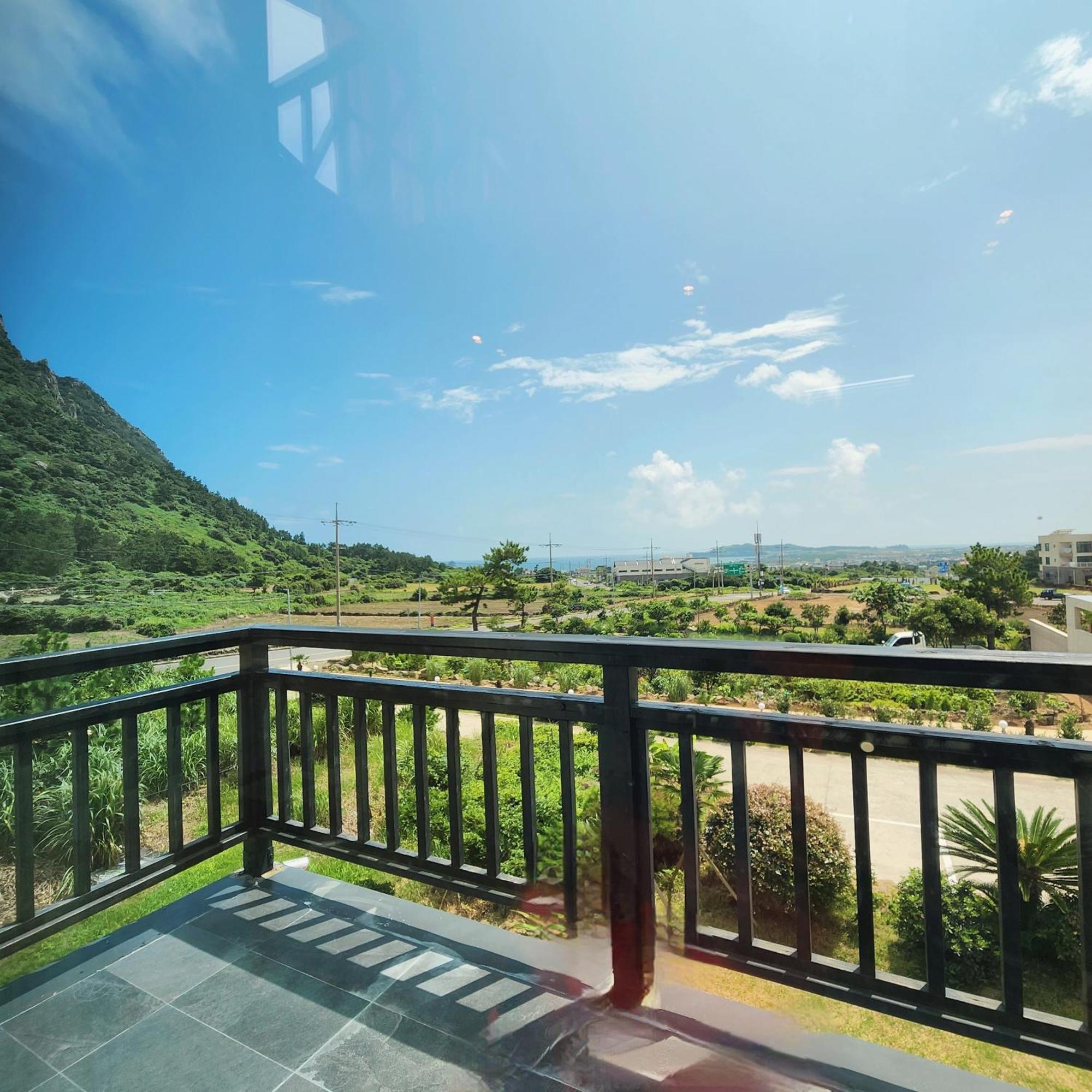 Jeju 542 Pension Согвипхо Экстерьер фото