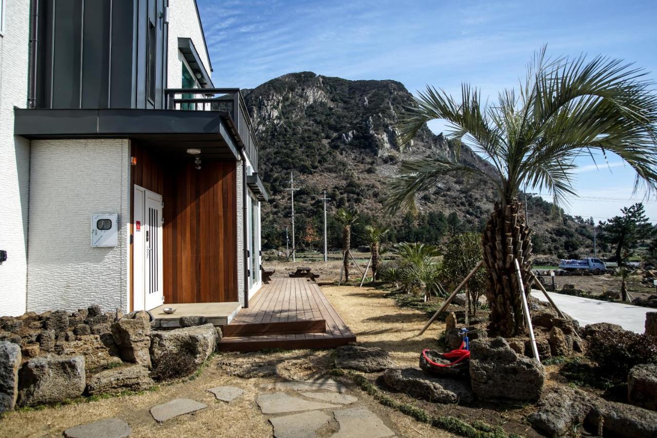 Jeju 542 Pension Согвипхо Экстерьер фото
